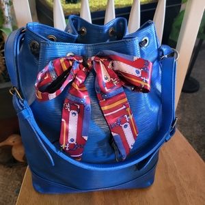 Authentic Louis Vuitton Blue Epi Noe GM.